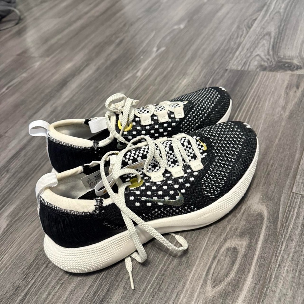 Black and White Knit Nike Sneakers